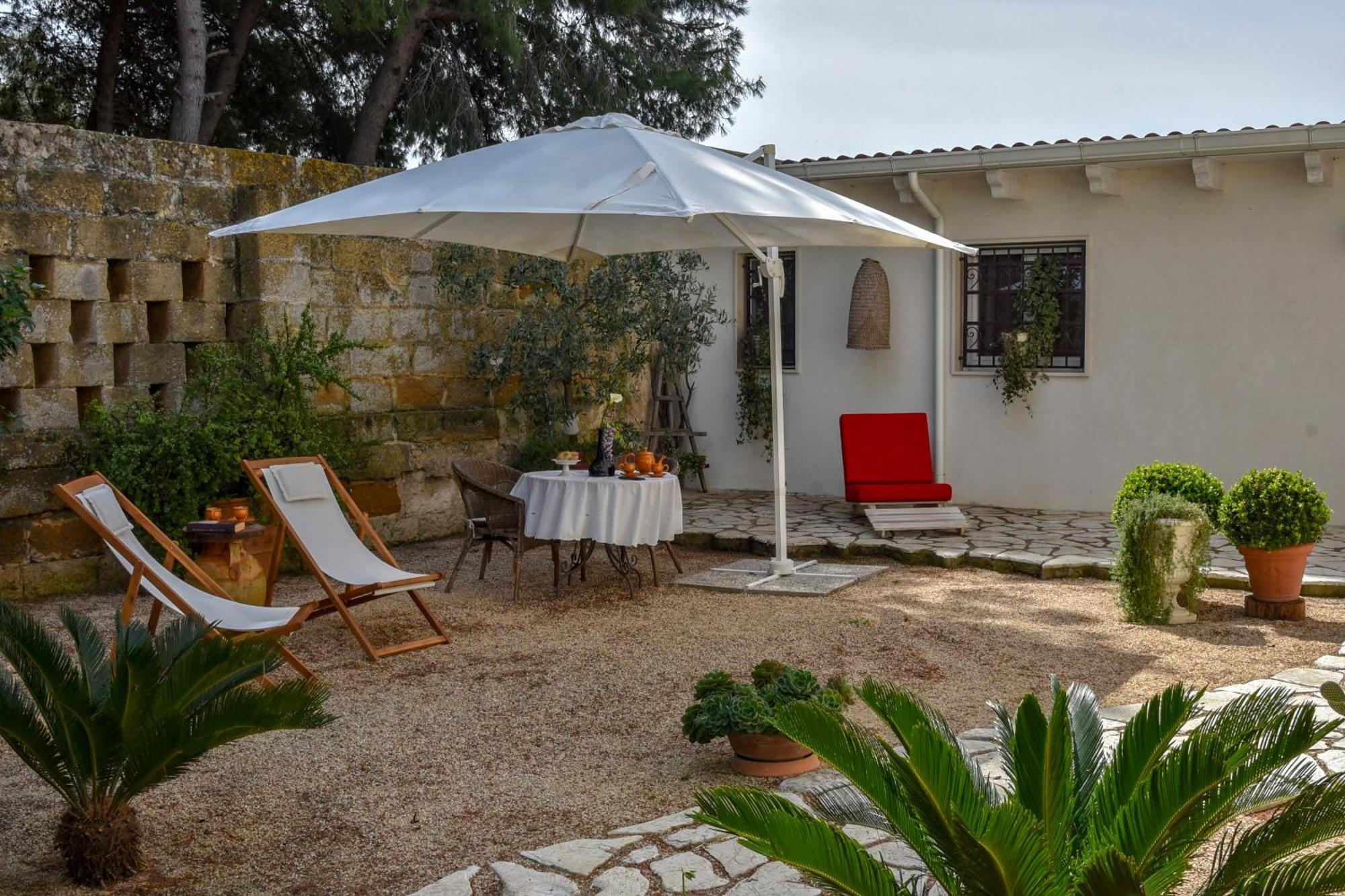 Antica Casina B&B Di Charme ปุลซาโน ภายนอก รูปภาพ