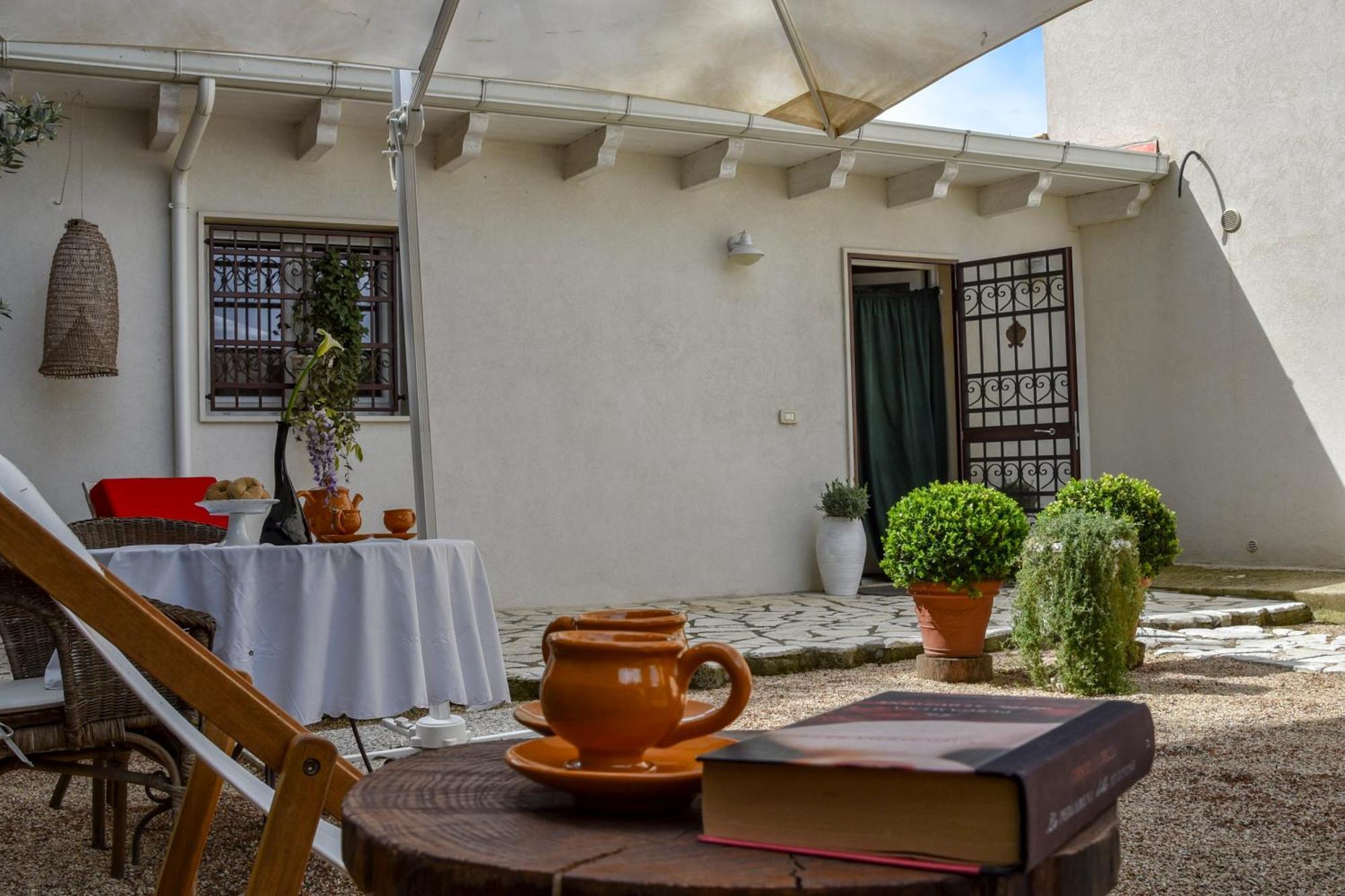 Antica Casina B&B Di Charme ปุลซาโน ภายนอก รูปภาพ