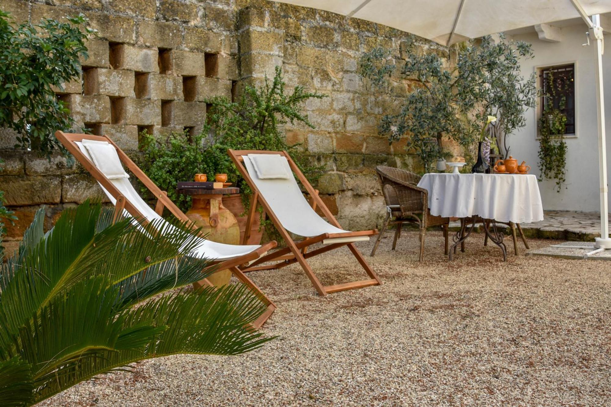 Antica Casina B&B Di Charme ปุลซาโน ภายนอก รูปภาพ
